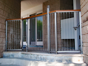 Stainless Steel Frame with Cable Railing AM-14
